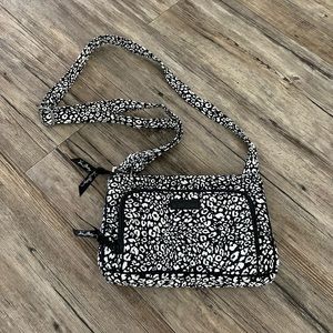 Vera Bradley leopard print crossbody purse! Very good used condition!